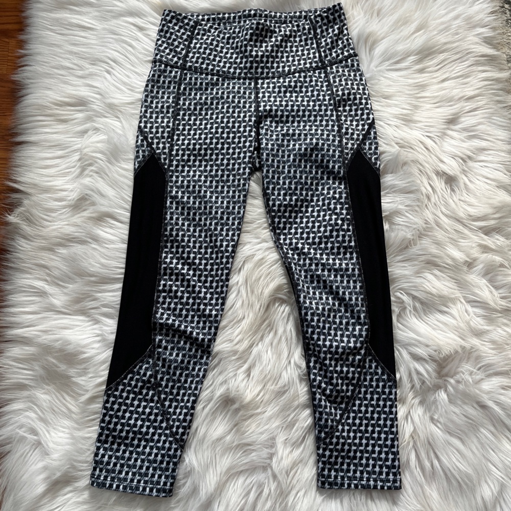 Athleta Capri Crop Leggings XS